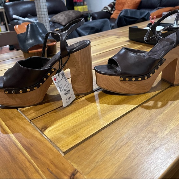 ZARA BROWN BLOCK HEEL - Picture 2 of 5